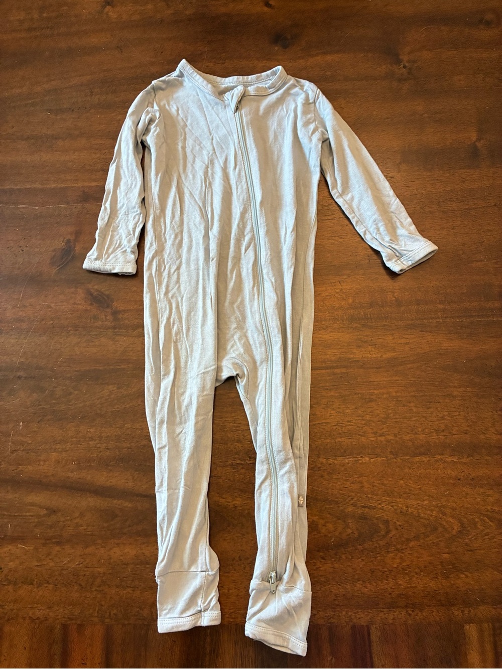 Kyte Baby Zippered Romper in Fog 2T Pajamas Blue Bamboo Minor Wash Wear